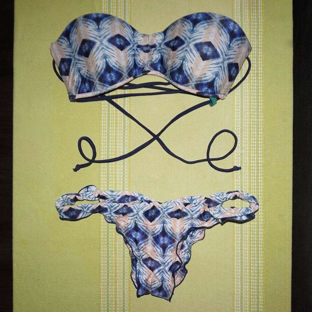 Cia. Marítima bikini top and bottom set